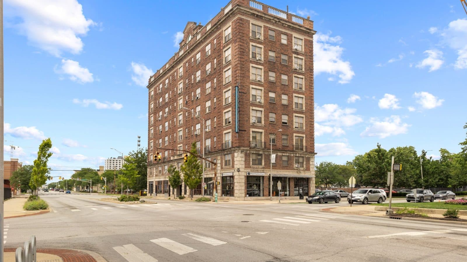 Piccadilly Apartments — historic apartments in Old Northside, Indianapolis